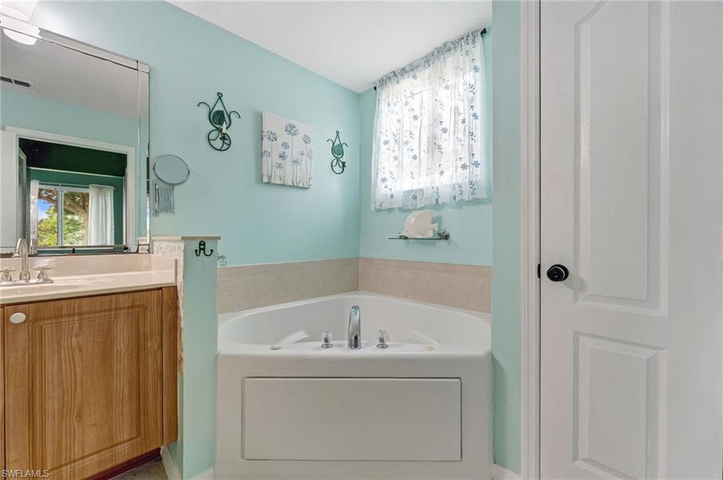 2549 Deerfield Lake CT, CAPE CORAL FL 33909-28