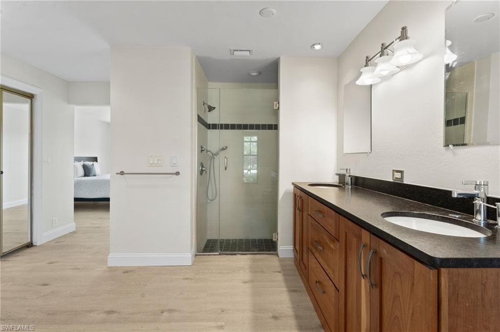 864 S Town And River DR, FORT MYERS FL 33919-21