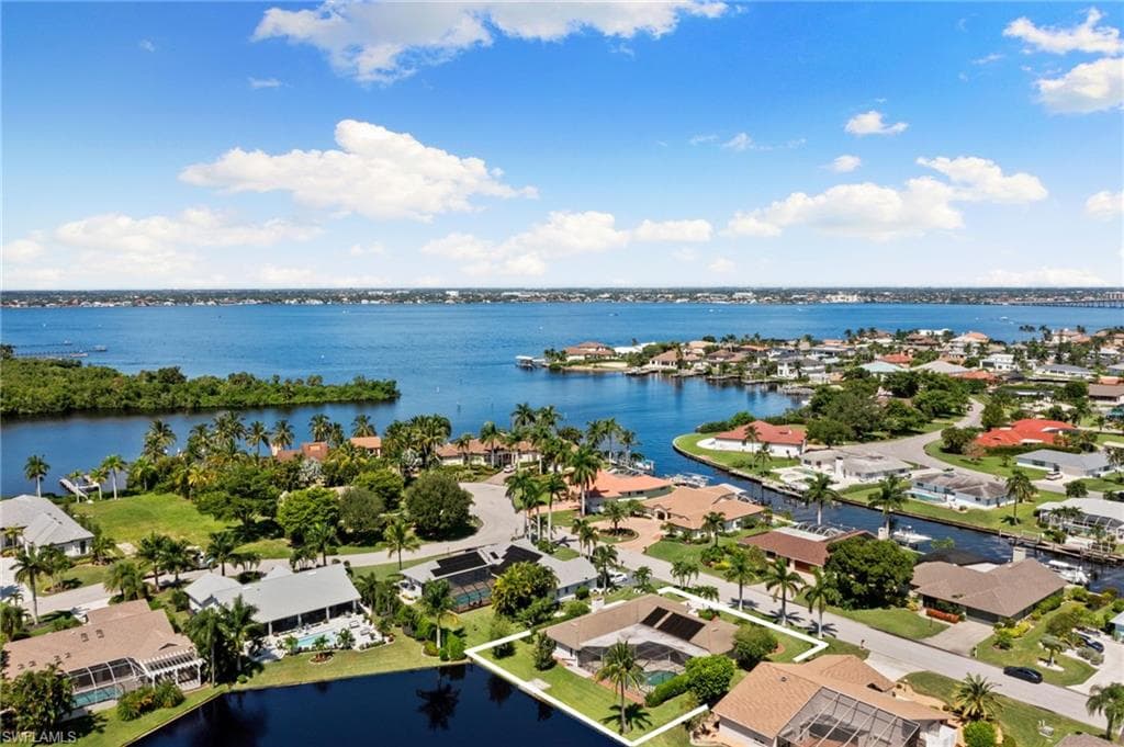 864 S Town And River DR, FORT MYERS FL 33919-47