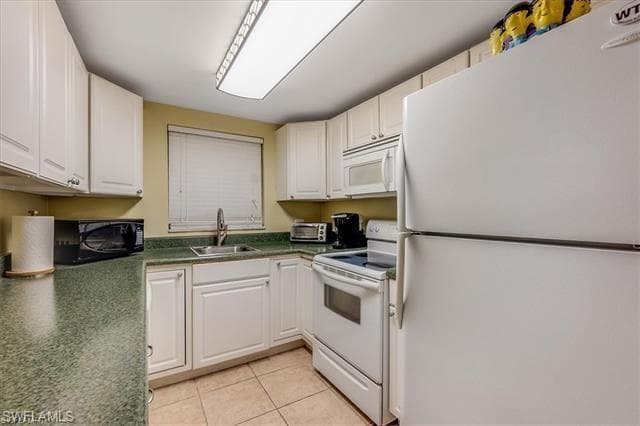 4290 Gulfstream DR # 4, NAPLES FL 34112-12