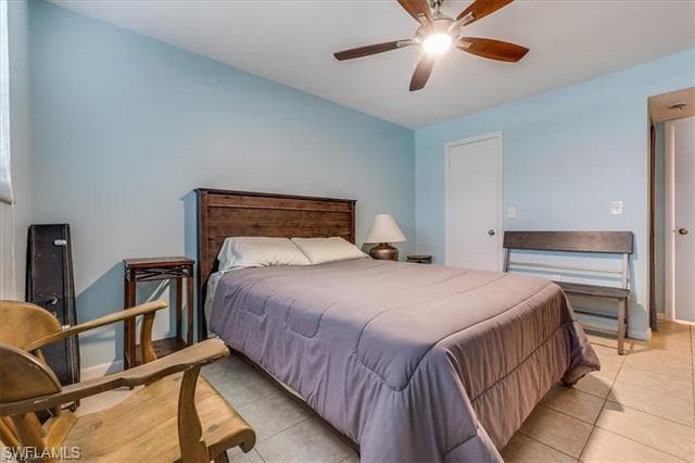 4290 Gulfstream DR # 4, NAPLES FL 34112-11