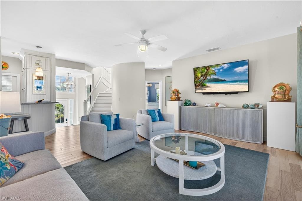 1141 Paper Fig CT, SANIBEL FL 33957-5