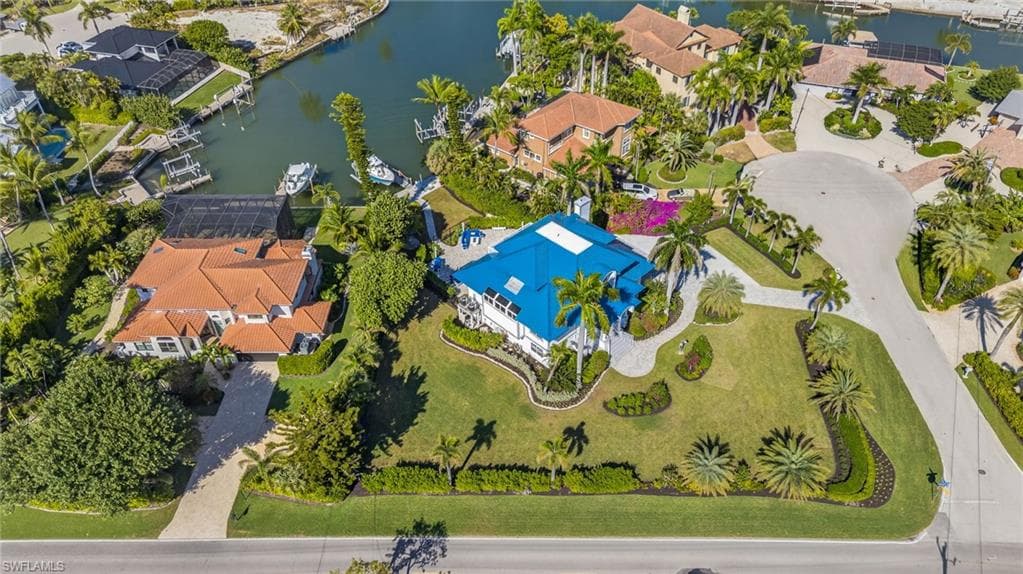 1141 Paper Fig CT, SANIBEL FL 33957-45