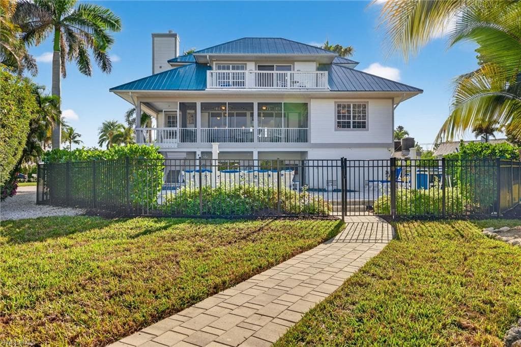 1141 Paper Fig CT, SANIBEL FL 33957-41