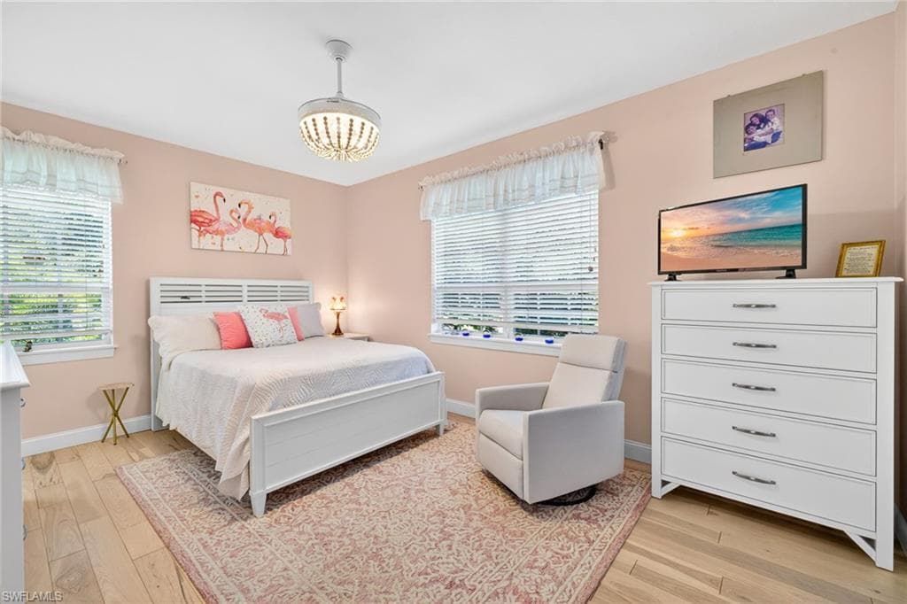 1141 Paper Fig CT, SANIBEL FL 33957-37