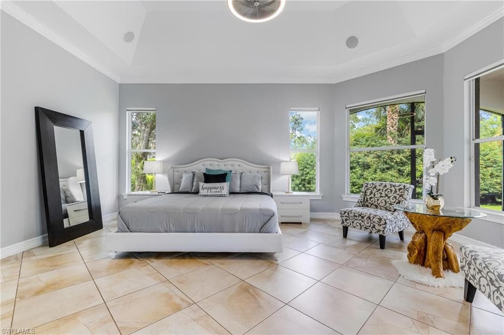 160 Logan BLVD S-12
