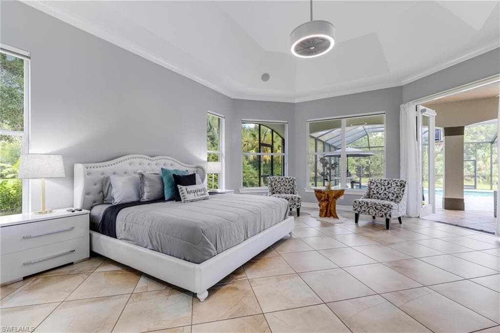 160 Logan BLVD S-11