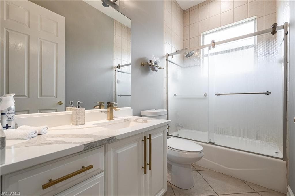 160 Logan BLVD S-17