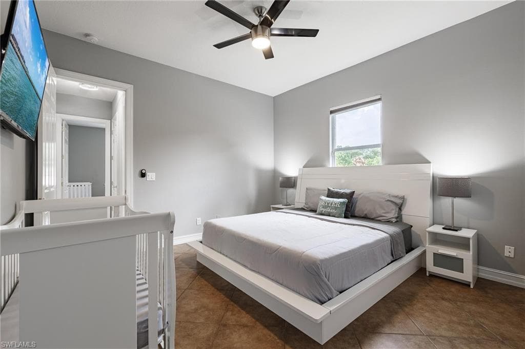 160 Logan BLVD S-18