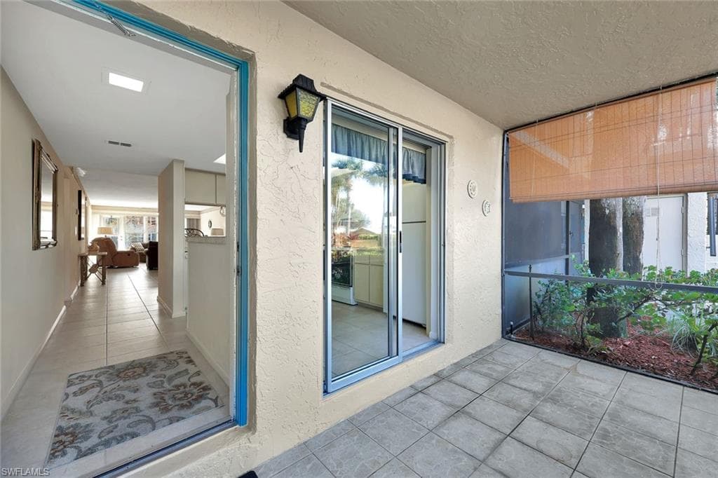 4150 Looking Glass LN # 5, NAPLES FL 34112-21