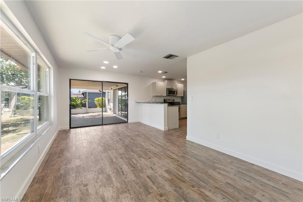 4548 Gulf AVE, NORTH FORT MYERS FL 33903-11