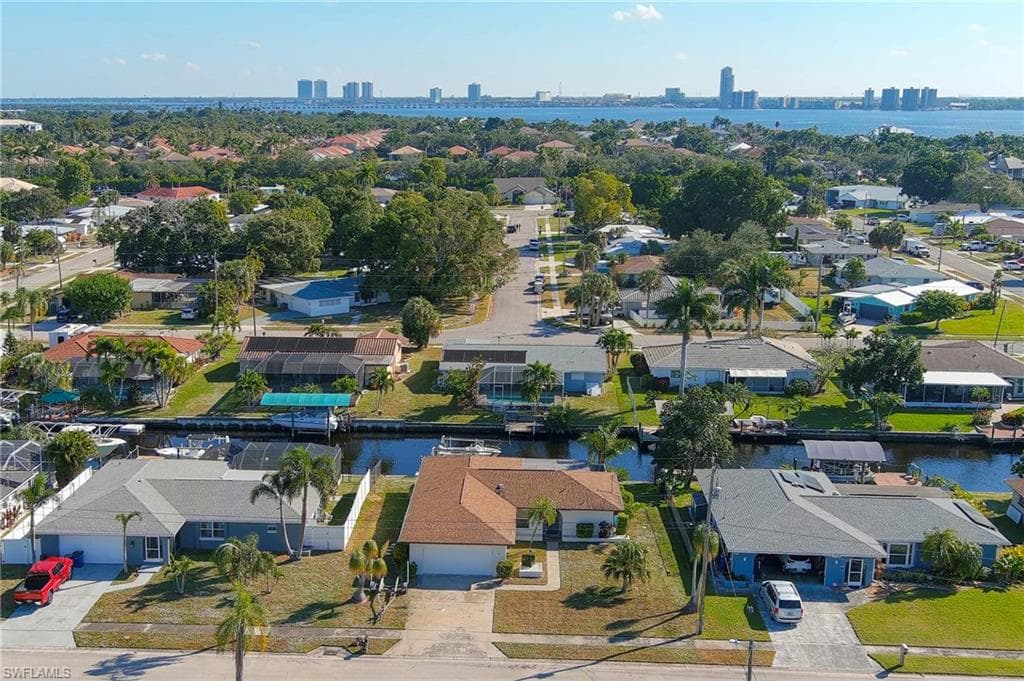 4548 Gulf AVE, NORTH FORT MYERS FL 33903-35
