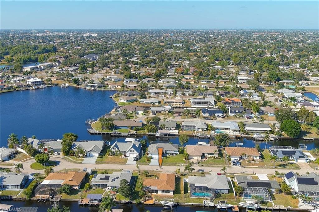 4548 Gulf AVE, NORTH FORT MYERS FL 33903-37