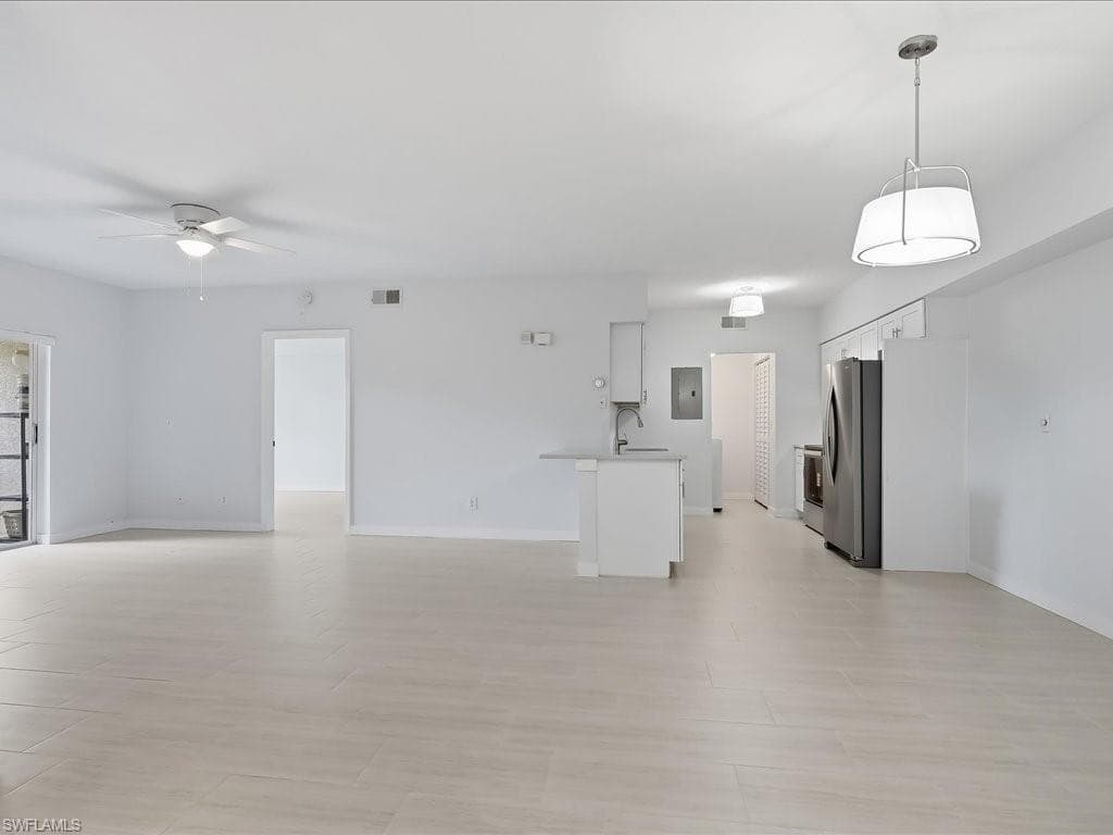 27103 Matheson AVE # 102, BONITA SPRINGS FL 34135-1