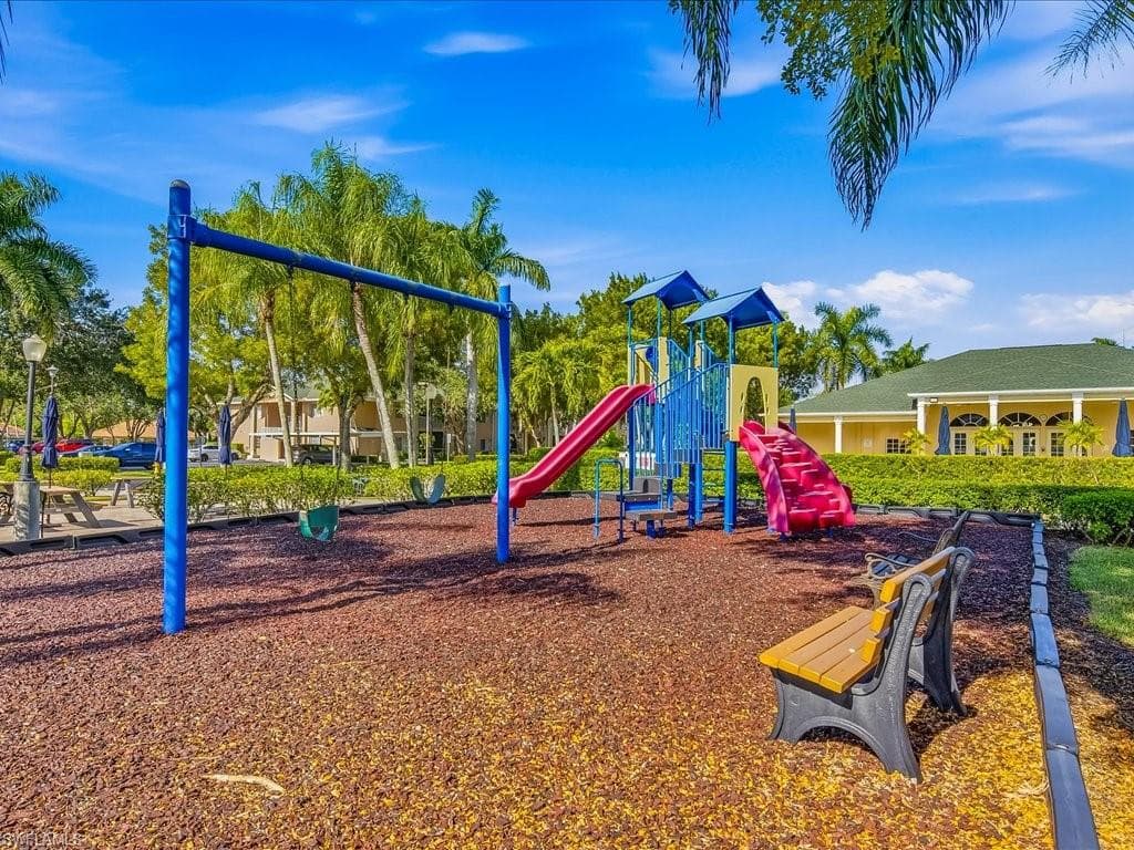 27103 Matheson AVE # 102, BONITA SPRINGS FL 34135-25