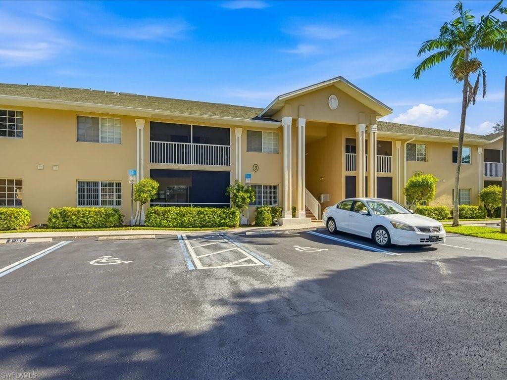 27103 Matheson AVE # 102, BONITA SPRINGS FL 34135-24