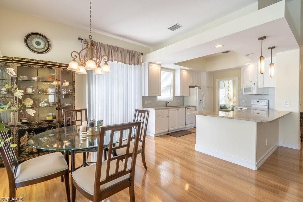 7687 Hernando CT, NAPLES FL 34114-32