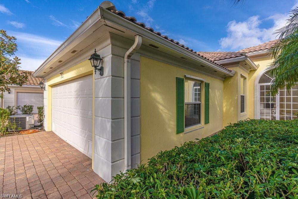 7687 Hernando CT, NAPLES FL 34114-13