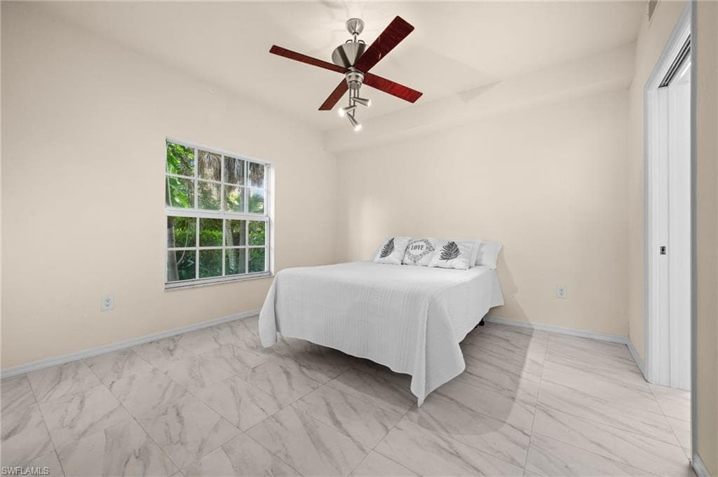 4520 Botanical Place CIR # 103, NAPLES FL 34112-9