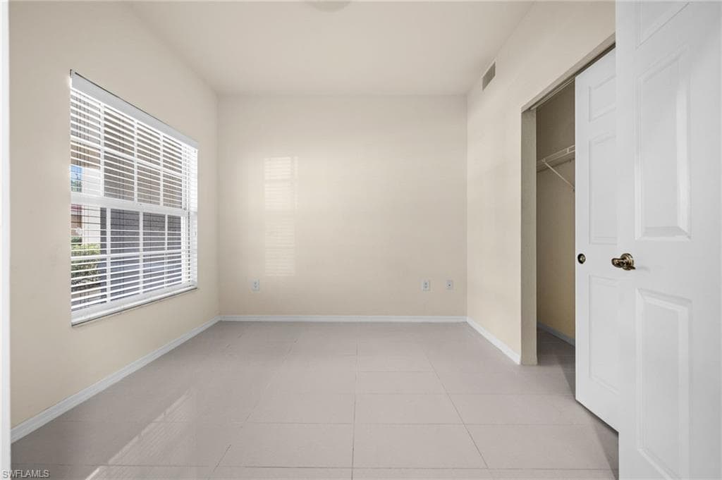 4520 Botanical Place CIR # 103, NAPLES FL 34112-13