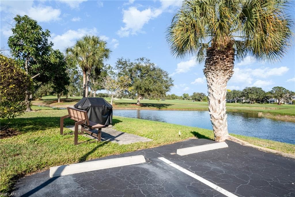 1530 Imperial Golf Course BLVD # 322, NAPLES FL 34110-25