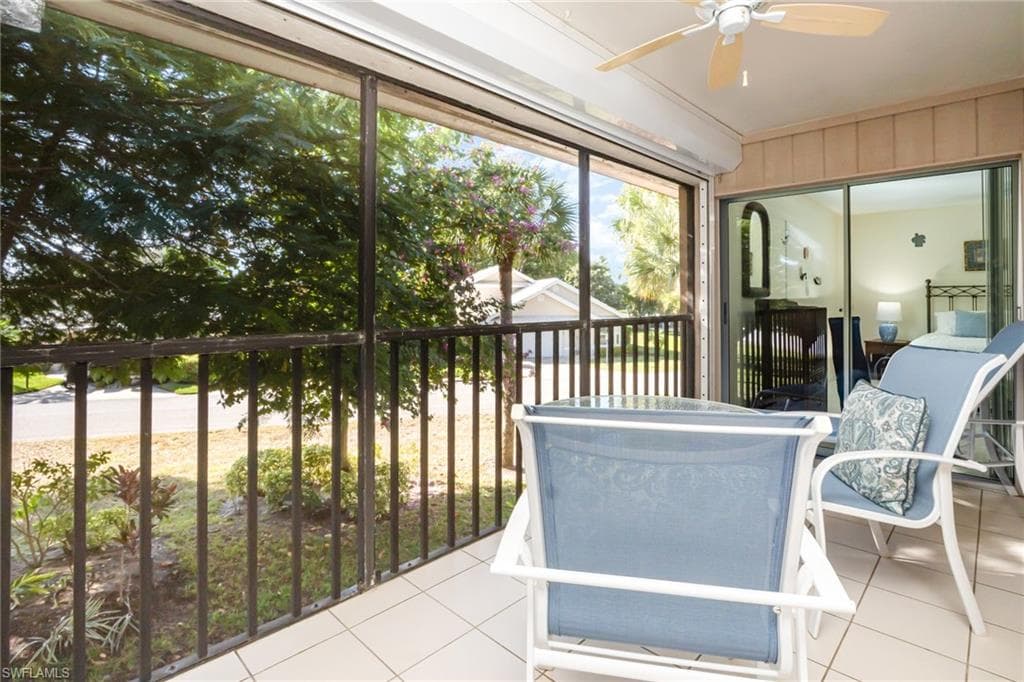 1530 Imperial Golf Course BLVD # 322, NAPLES FL 34110-21