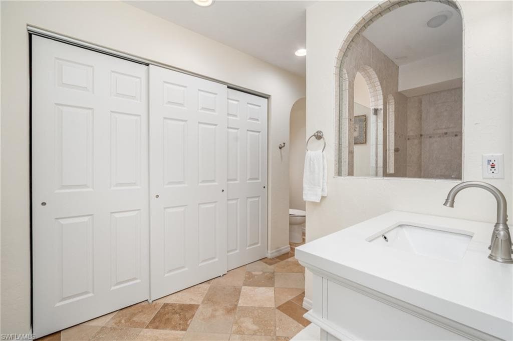 1530 Imperial Golf Course BLVD # 322, NAPLES FL 34110-14