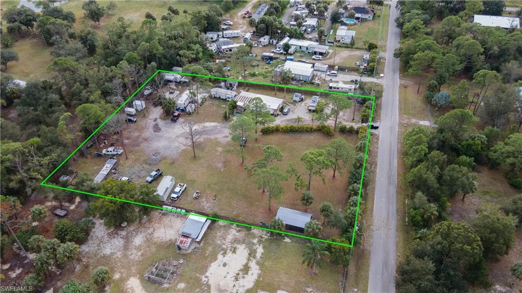 8219 Bartholomew DR, NORTH FORT MYERS FL 33917-1