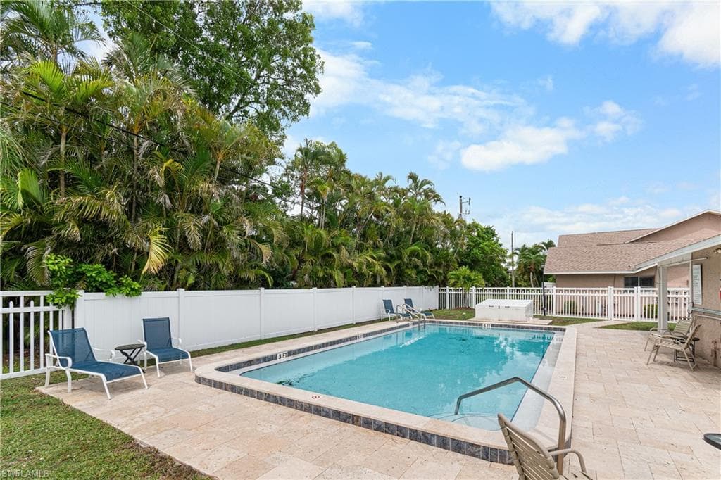 1031 SE 8th TER # 2H, CAPE CORAL FL 33990-20