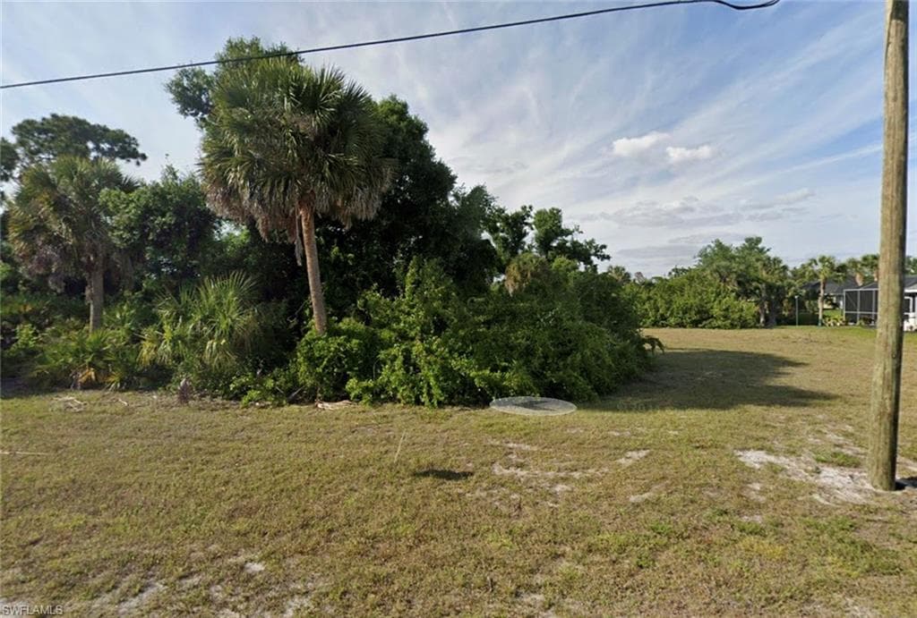 130 Albatross RD, ROTONDA WEST FL 33947-1