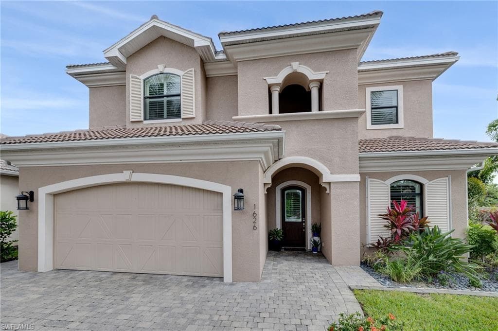 1626 Serrano CIR, NAPLES FL 34105-1