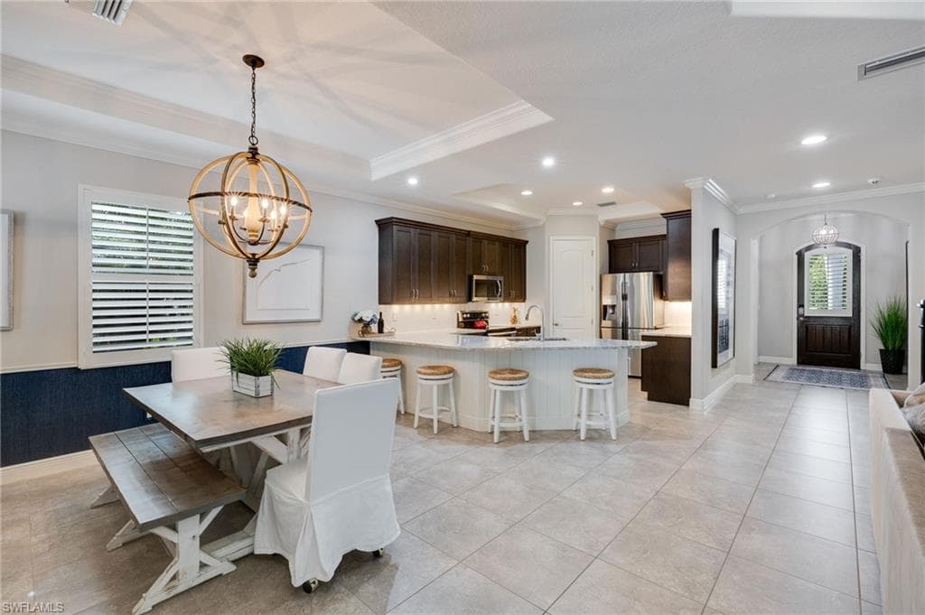 1626 Serrano CIR, NAPLES FL 34105-3