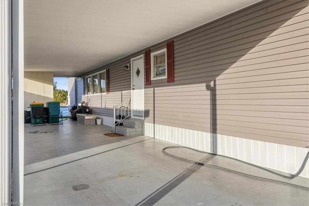 455 Cape Florida WAY, NAPLES FL 34104-32