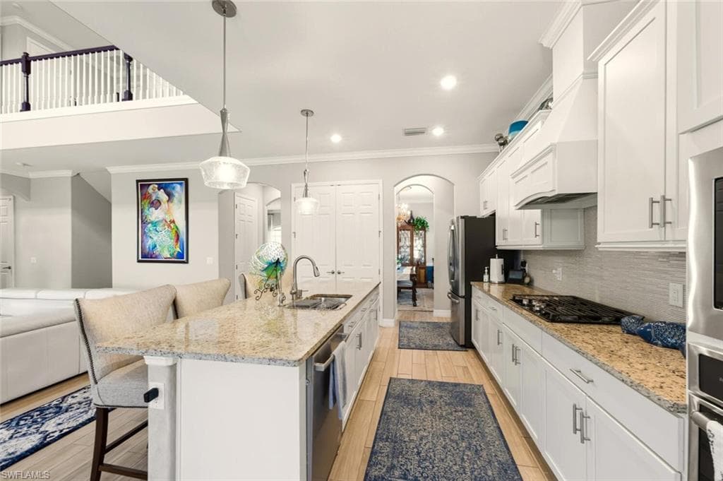 2115 Antigua LN, NAPLES FL 34120-15
