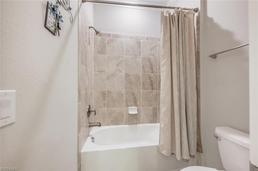 2115 Antigua LN, NAPLES FL 34120-28