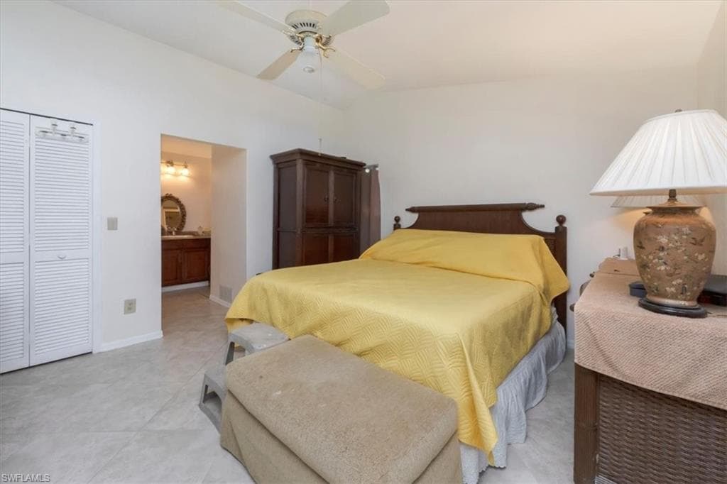 1321 Naples Lake DR, NAPLES FL 34104-9