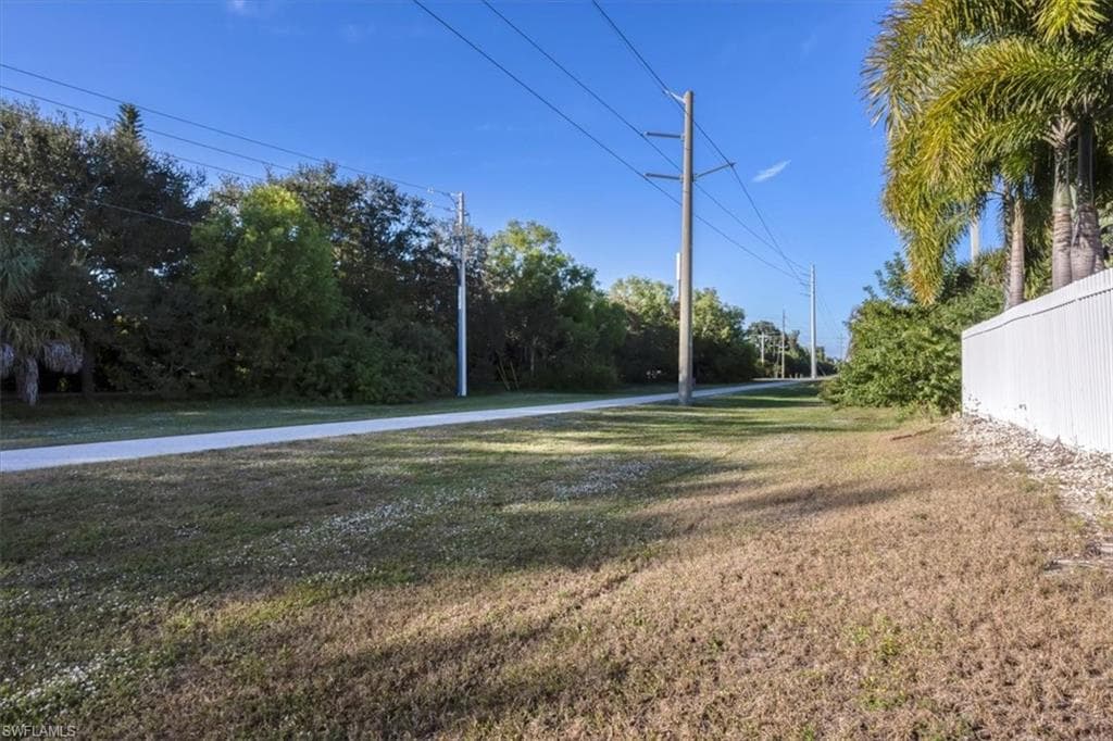 1321 Naples Lake DR, NAPLES FL 34104-20