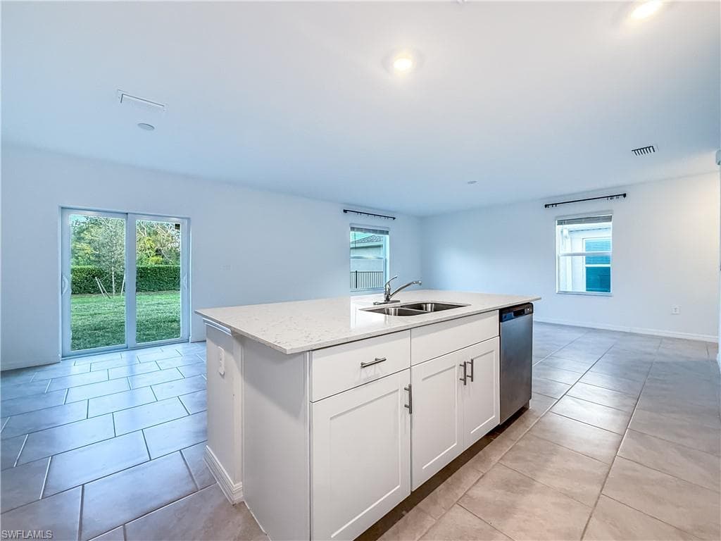 12093 Monterey Pine LN, FORT MYERS FL 33966-7