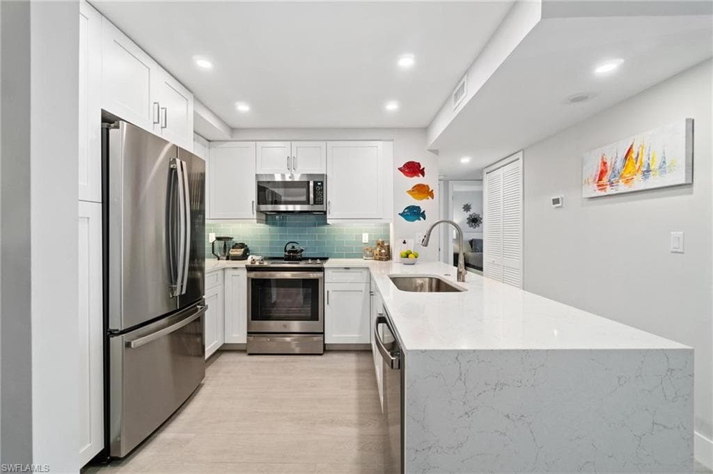 380 Seaview CT # 1209, MARCO ISLAND FL 34145-2