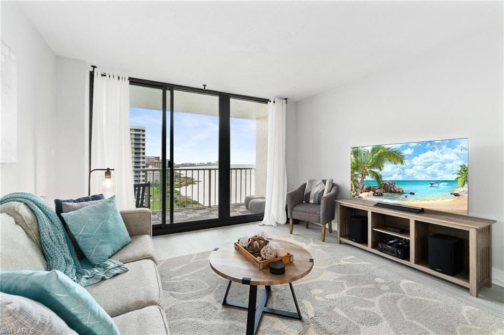 380 Seaview CT # 1209, MARCO ISLAND FL 34145-4