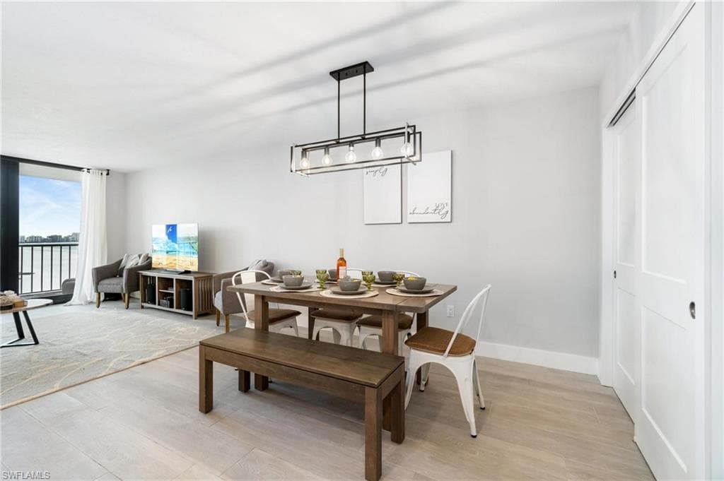 380 Seaview CT # 1209, MARCO ISLAND FL 34145-9