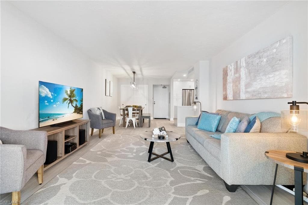 380 Seaview CT # 1209, MARCO ISLAND FL 34145-10