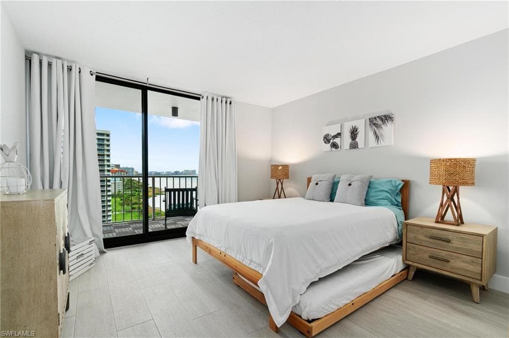 380 Seaview CT # 1209, MARCO ISLAND FL 34145-18