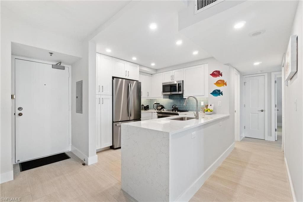 380 Seaview CT # 1209, MARCO ISLAND FL 34145-3