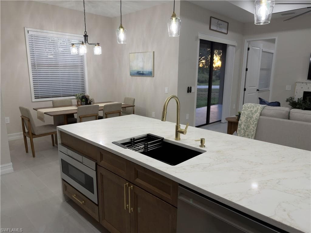 810 Sentinela BLVD, LEHIGH ACRES FL 33974-2