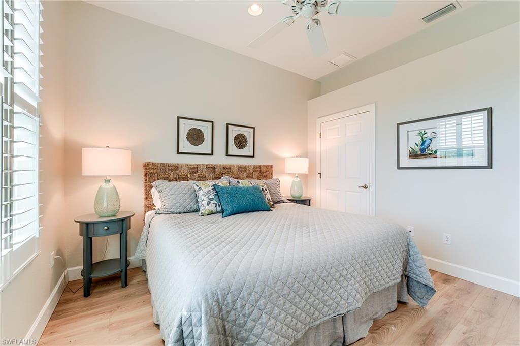 8782 New Castle DR, FORT MYERS FL 33908-27