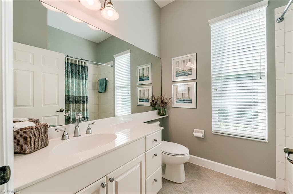 8782 New Castle DR, FORT MYERS FL 33908-29