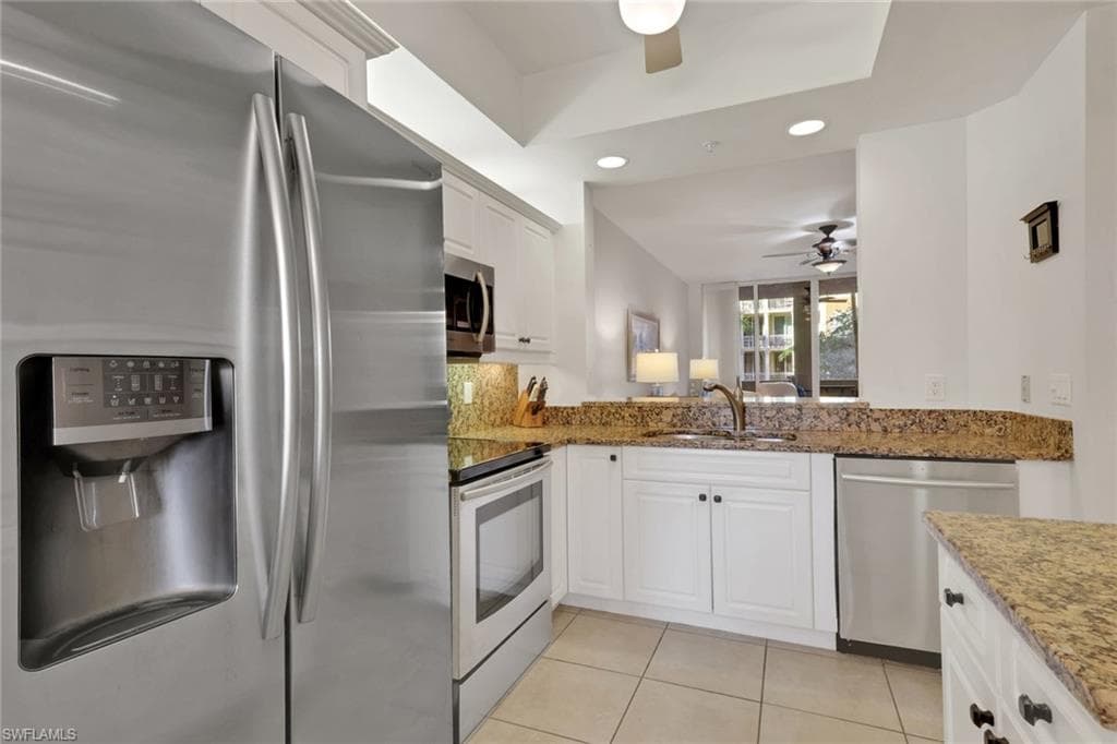 401 Bayfront PL # 3207, NAPLES FL 34102-9