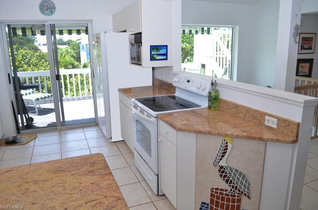 4551 Bartlett PKWY-7