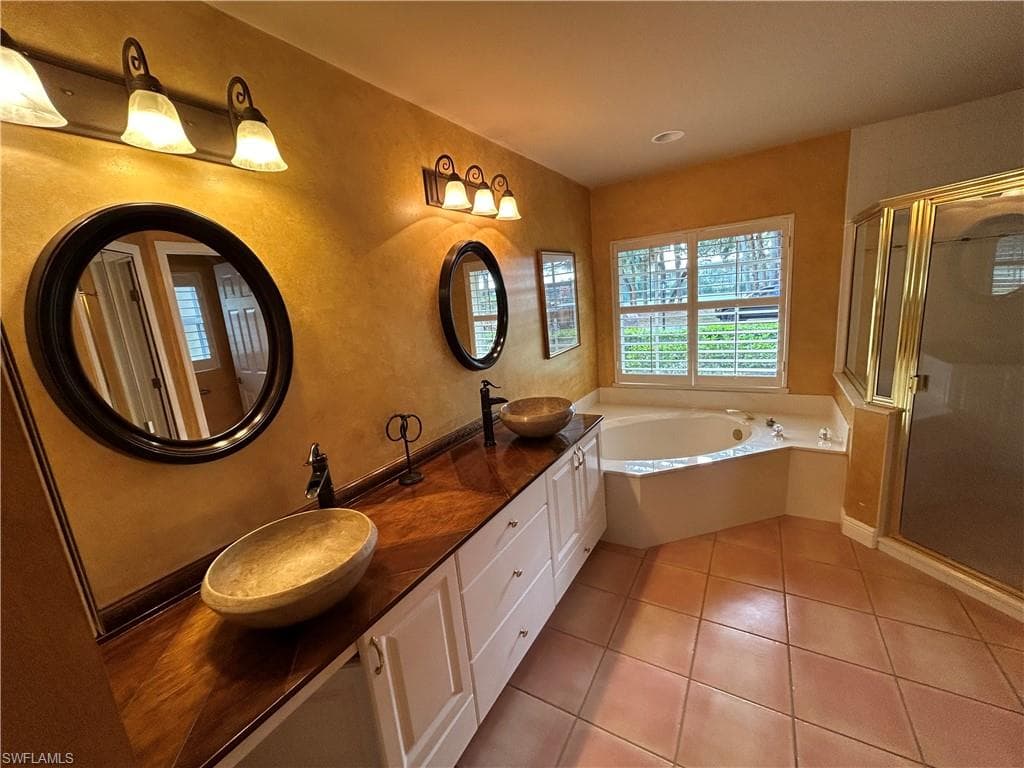 5661 Grey Fox RUN, FORT MYERS FL 33912-8